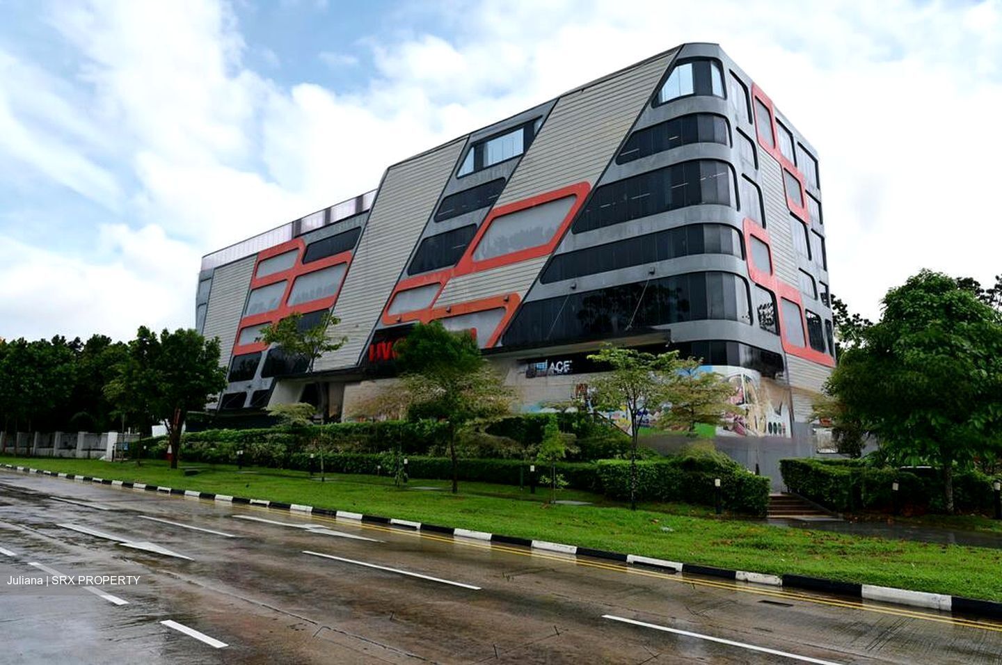 Upper Changi Road North (D17), Shop House #462715641